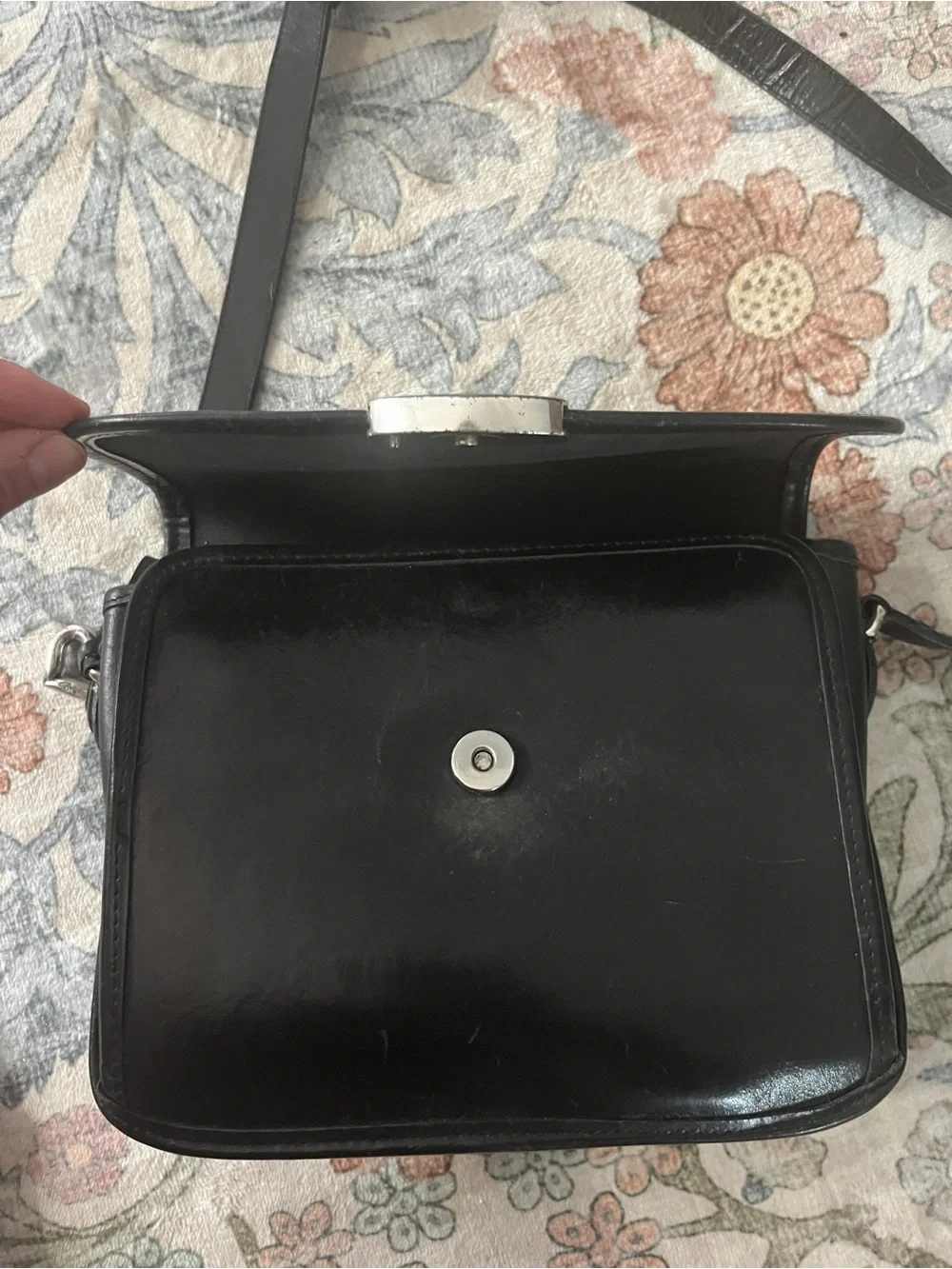 Vintage Black Leather Brighton Black Organizer Crossbody Bag with Silver